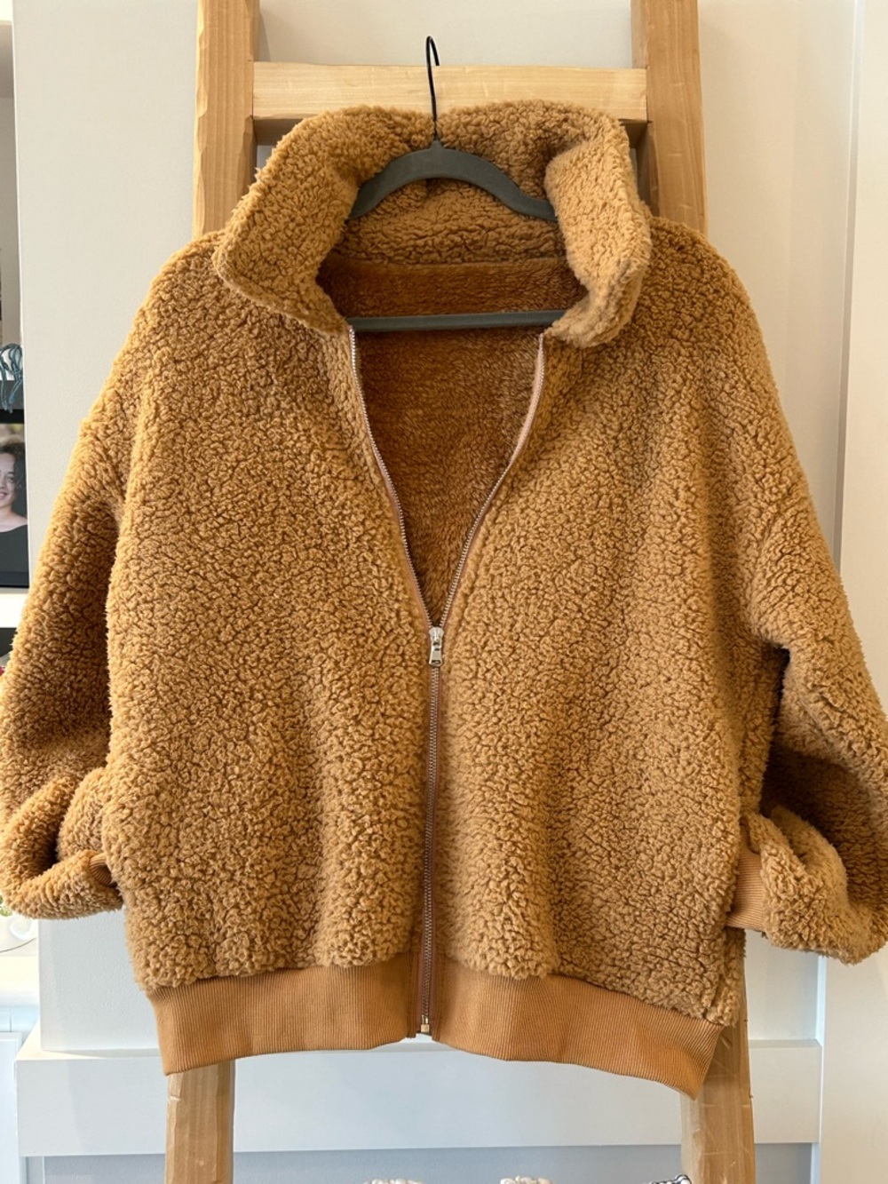 Teddy jacket Camel color cozy jacket Size Med Sherpa jacket 2 pockets full zip